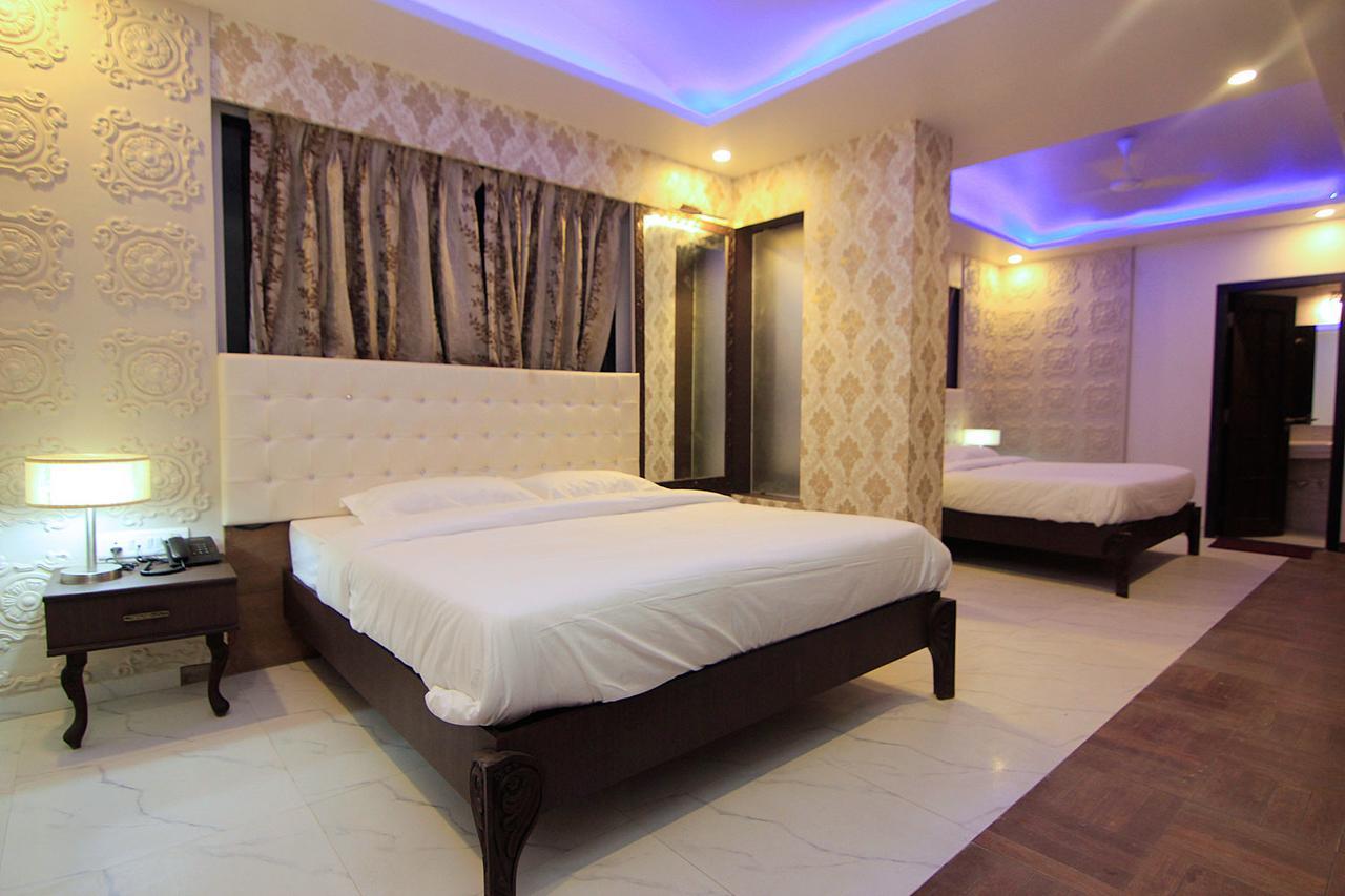 Hotel Sai Dharam Palace Shirdi Eksteriør billede