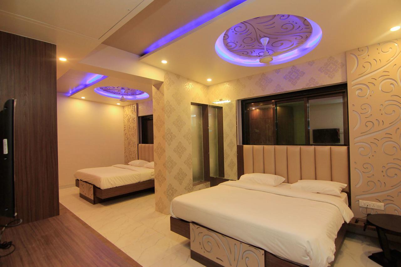 Hotel Sai Dharam Palace Shirdi Eksteriør billede