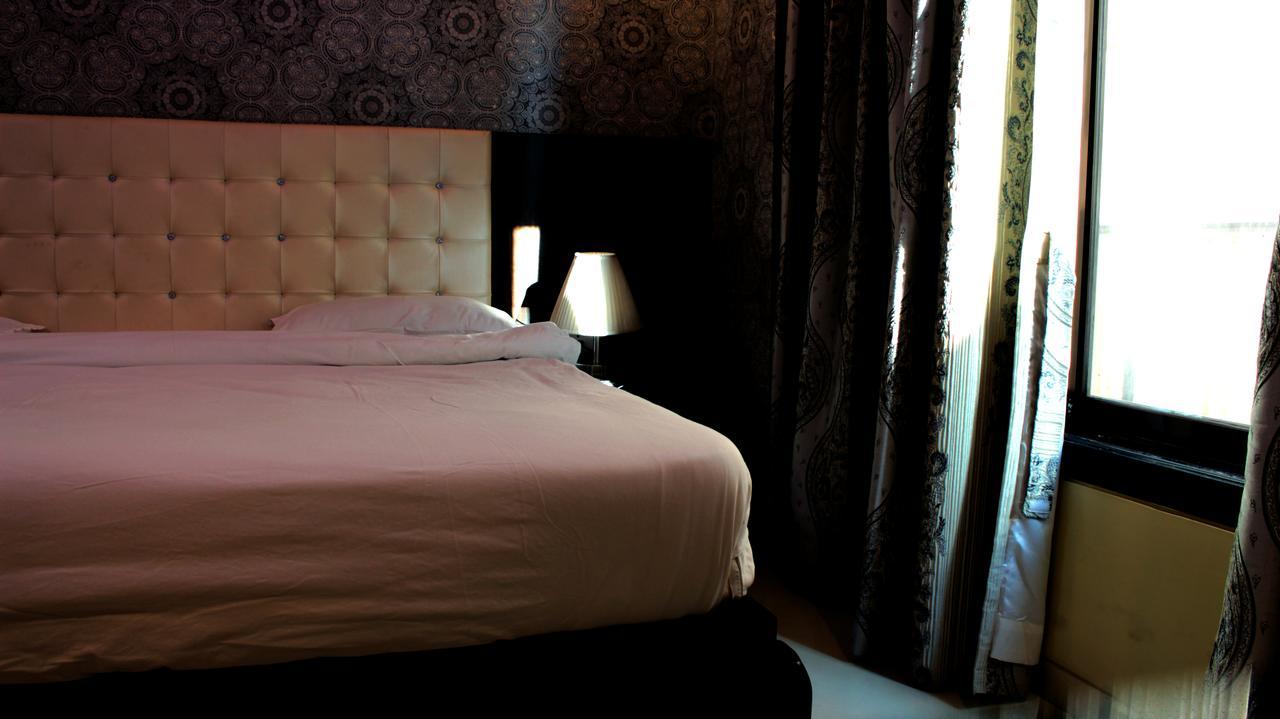 Hotel Sai Dharam Palace Shirdi Eksteriør billede