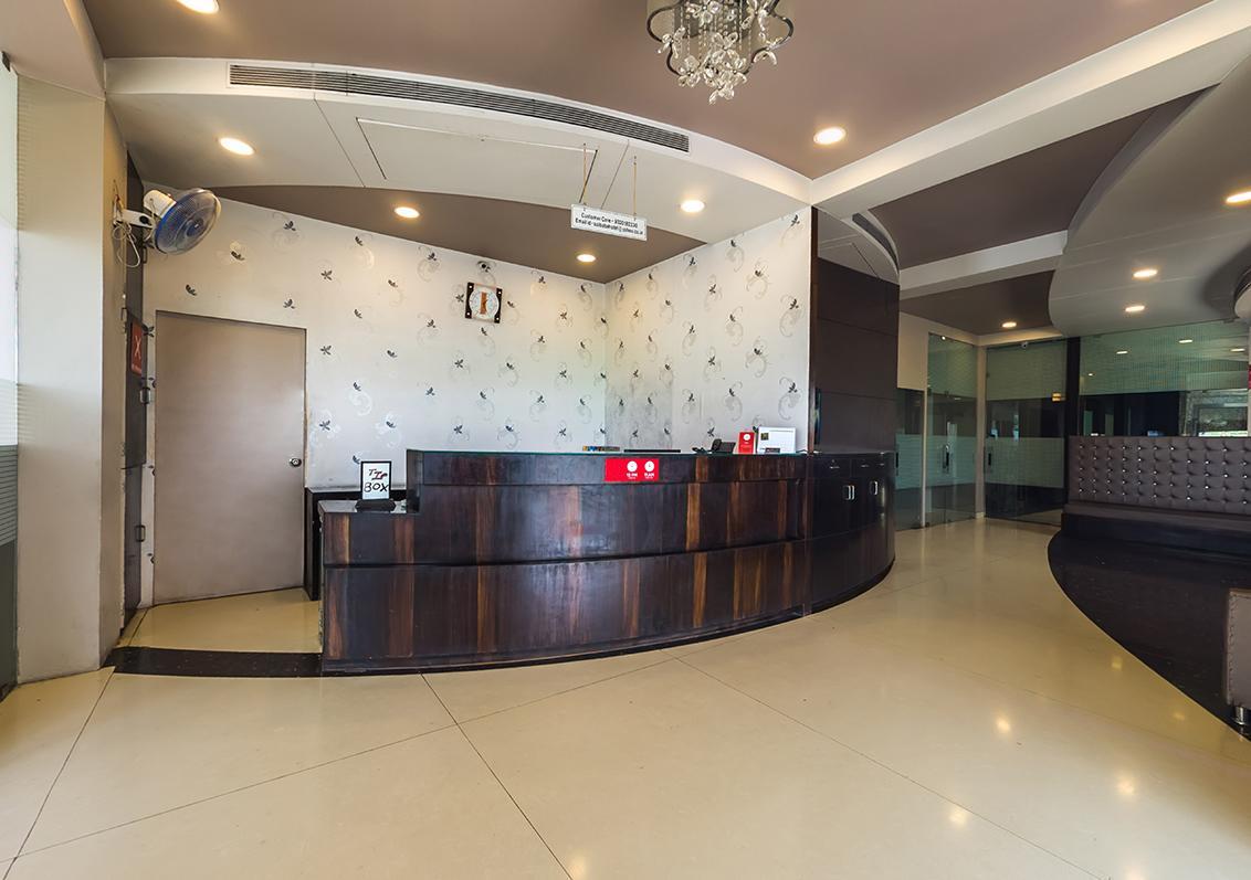 Hotel Sai Dharam Palace Shirdi Eksteriør billede